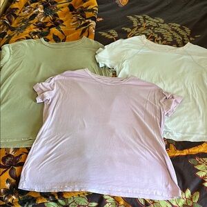 Aerie Casual T-Shirt Set - Green, White, and Purple